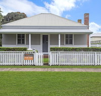 Surfs Up - Fresh and modern East Beach home - Darwin Holiday