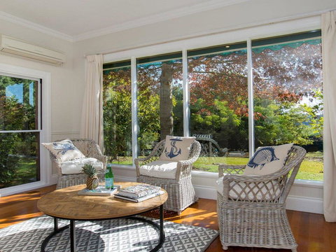 Sutton Downs - Renovated Country Home On 100 Acres - Darwin Holiday 3