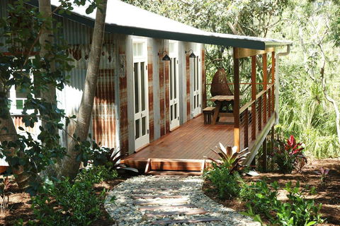 Sweet Love - Byron Bay Hinterland - Darwin Holiday 0