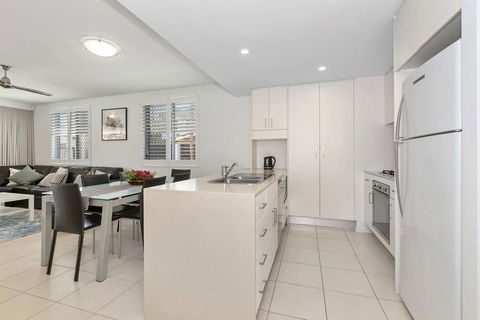 SWIM UP DRIFT APARTMENT 12 South - Darwin Holiday 2