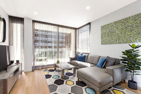 Sydney 1 Bed Modern Self Contained Apartment (402ALB) - Darwin Holiday 2