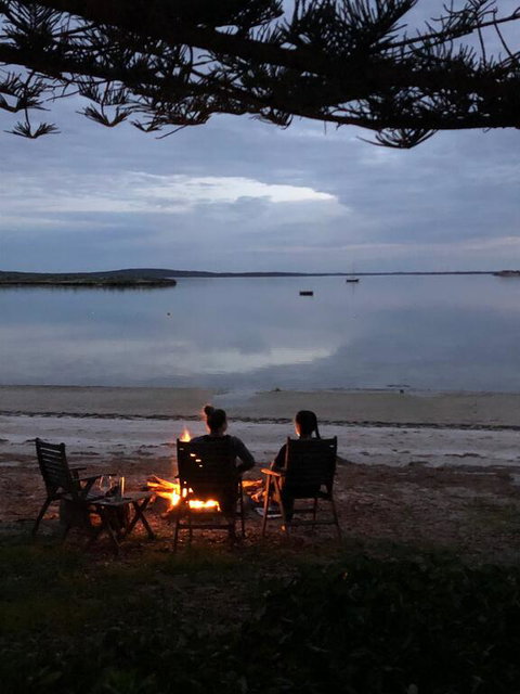 Tall Pines Beach House At Mount Dutton Bay (part Of Coffin Bay Waterways) - Darwin Holiday 3