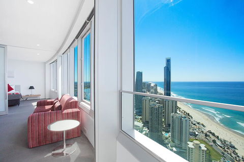 Tallest Tower SkyHomes  -  9 Hamilton Avenue - Darwin Holiday 0