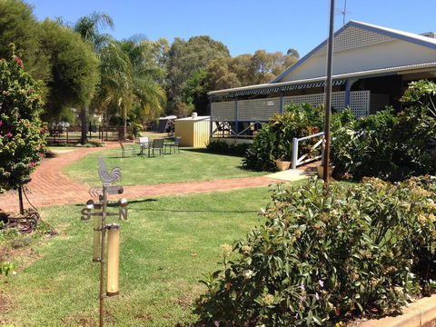 Tambo Mill Motel & Caravan Park - Darwin Holiday 1
