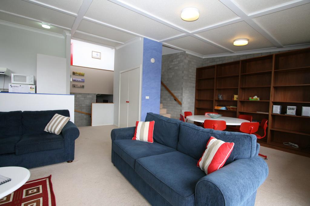 Jindabyne NSW Darwin Holiday