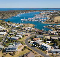 Tanjil - A stroll from the water in Paynesville - Darwin Holiday