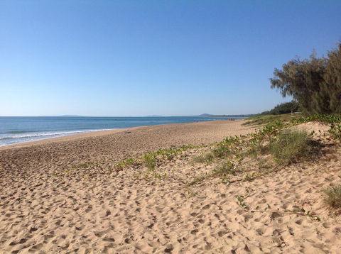 Tannum Sands Hotel / Motel - Darwin Holiday 2