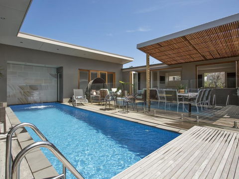 Tarakan Escape Sorrento - Darwin Holiday 0