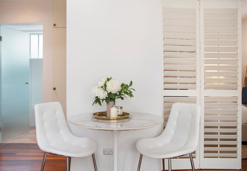 Tasteful Apartment With Balcony In Cammeray - Darwin Holiday 3