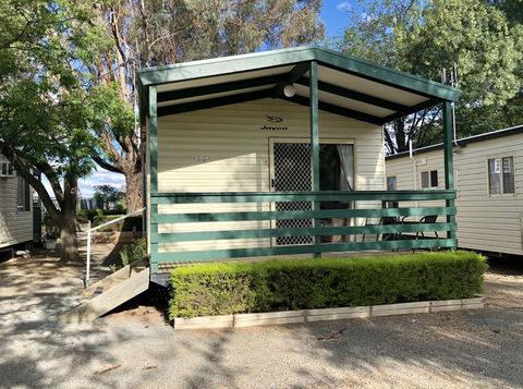 Tatura Cabin & Caravan Park - Darwin Holiday 0