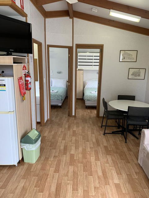 Tatura Cabin & Caravan Park - Darwin Holiday 1