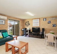 Tee Jays - Sawtell NSW - Darwin Holiday
