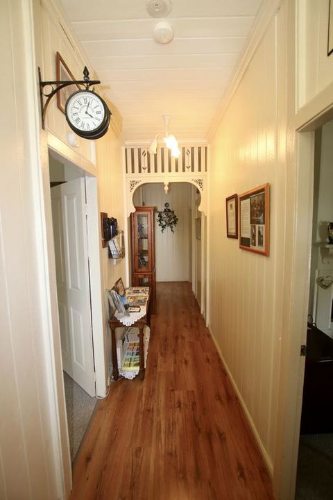 Tenterfield Historic C1895 Cottage - Darwin Holiday 3