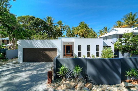 Tenterfield On Oak - Darwin Holiday 3