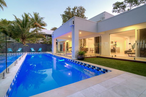 Tenterfield On Oak - Darwin Holiday 1