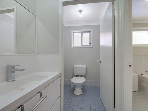 That Pink House! - Comfortable Home Away From Home - Darwin Holiday 2