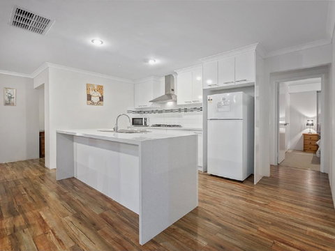 The Antonia Way - Darwin Holiday 1