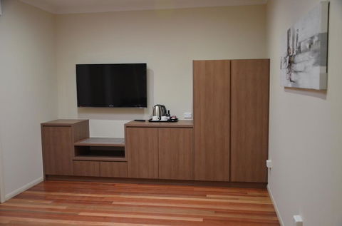 The Australian Hotel Motel - Darwin Holiday 3