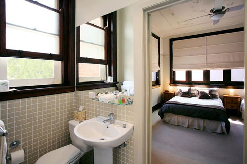 The Bank Guesthouse - Darwin Holiday 0