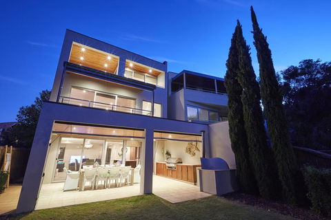 The Bay Residence, Dunsborough WA - Darwin Holiday 0