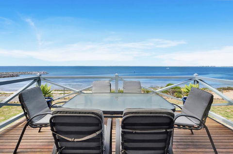 The Beach House - Point Turton - Darwin Holiday 0