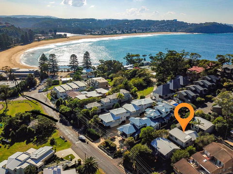 The Beach Hut Avoca Beach NSW - Darwin Holiday 1