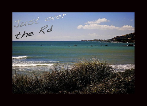 Penguin Beachfront Apartments - Darwin Holiday 5