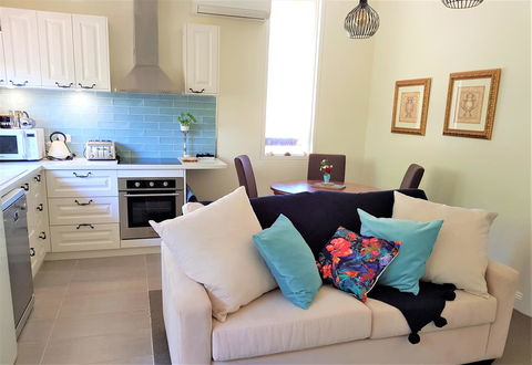 Birch Lane - Darwin Holiday 15
