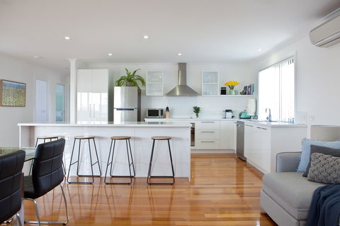 Pearl Hawley Beach - Darwin Holiday 1