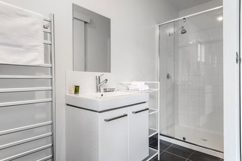 Freycinet Haven - Darwin Holiday 11