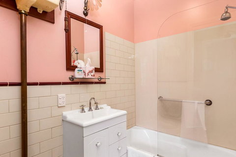 Cambridge House Bed & Breakfast - Darwin Holiday 6