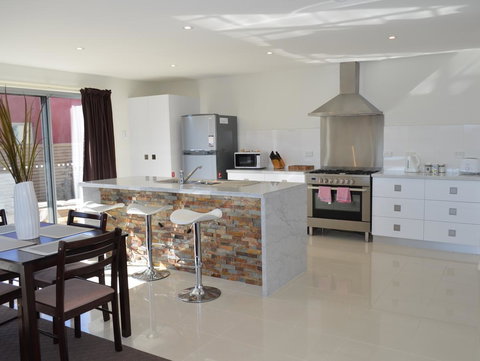 170 Hazards View - Unit 1 - Darwin Holiday 4