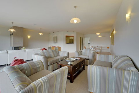 The Cove Kettering - Darwin Holiday 15