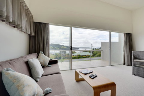 The Cove Kettering - Darwin Holiday 22