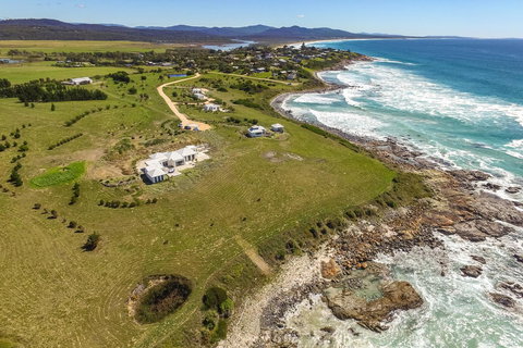 Saltwater - Absolute Oceanfront, Hot Tubs, Sauna, Fire Pits - Darwin Holiday 26