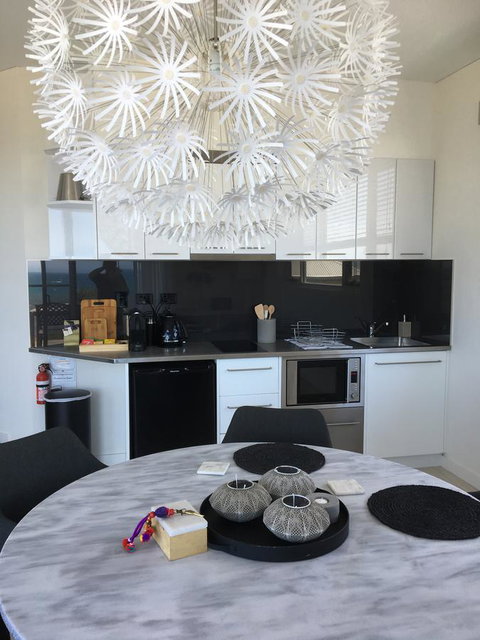 Saltwater - Absolute Oceanfront, Hot Tubs, Sauna, Fire Pits - Darwin Holiday 16