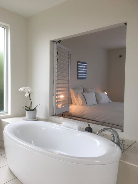 Saltwater - Absolute Oceanfront, Hot Tubs, Sauna, Fire Pits - Darwin Holiday 21