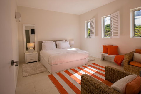 Saltwater - Absolute Oceanfront, Hot Tubs, Sauna, Fire Pits - Darwin Holiday 44