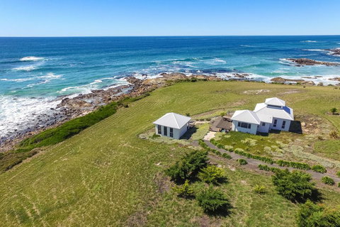 Saltwater - Absolute Oceanfront, Hot Tubs, Sauna, Fire Pits - Darwin Holiday 14