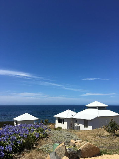 Saltwater - Absolute Oceanfront, Hot Tubs, Sauna, Fire Pits - Darwin Holiday 2