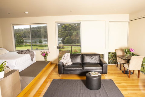 Little Norfolk Bay Events And Chalets - Darwin Holiday 0