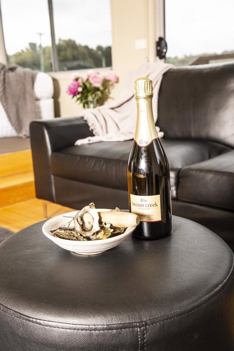 Little Norfolk Bay Events And Chalets - Darwin Holiday 9