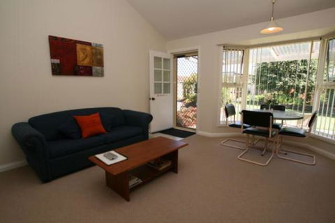 Shearwater Cottages - Darwin Holiday 1