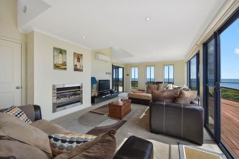 Seaspray - Darwin Holiday 14