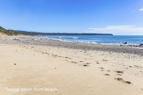 Seaspray - Darwin Holiday 19