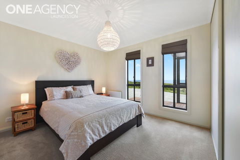Seaspray - Darwin Holiday 9