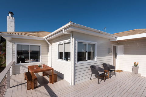 Penguin Beach House - Darwin Holiday 6