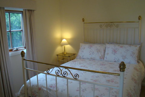 Buttons Cottage For Canyon & Rain Forest Walks With In House Dining - Darwin Holiday 10