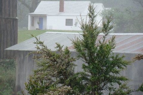 Buttons Cottage For Canyon & Rain Forest Walks With In House Dining - Darwin Holiday 9