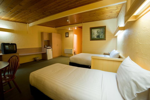 Strahan Village - Darwin Holiday 41